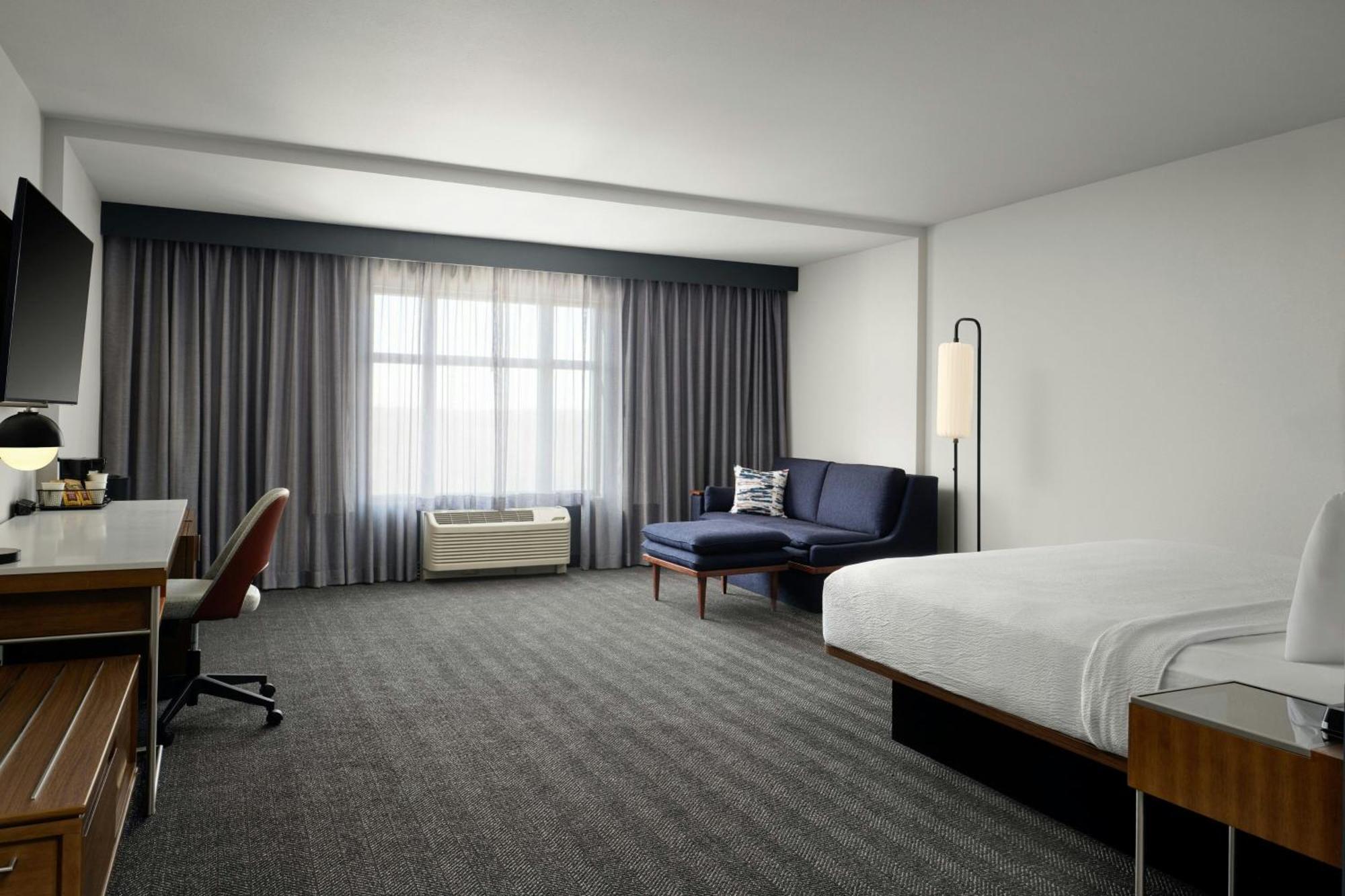 Courtyard By Marriott Dallas Dfw Airport North/grapevine 3*