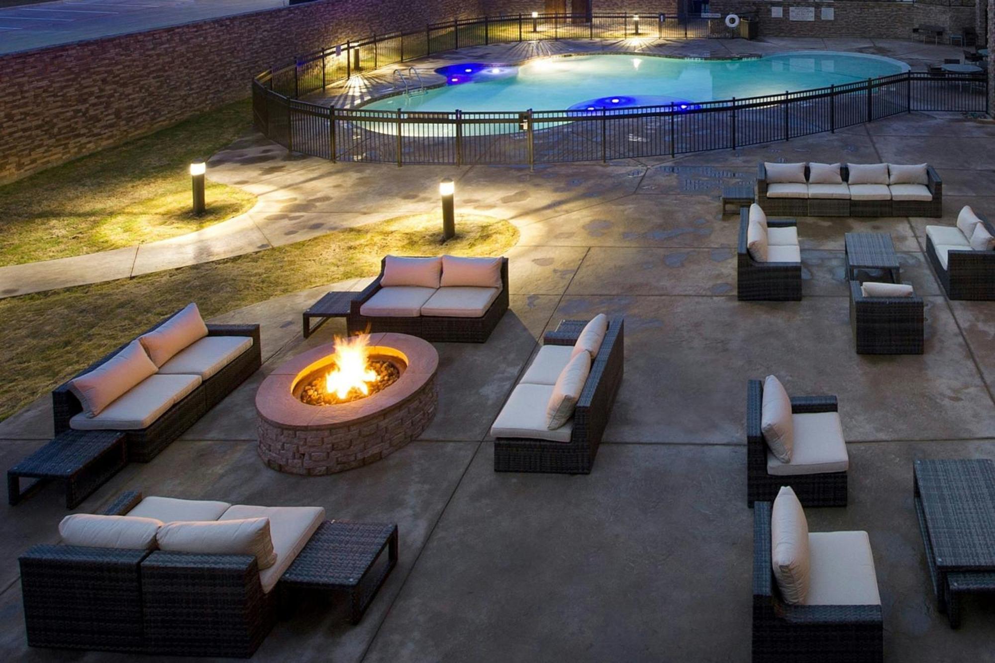 Courtyard By Marriott Dallas Dfw Airport North/grapevine Hotel Grapevine