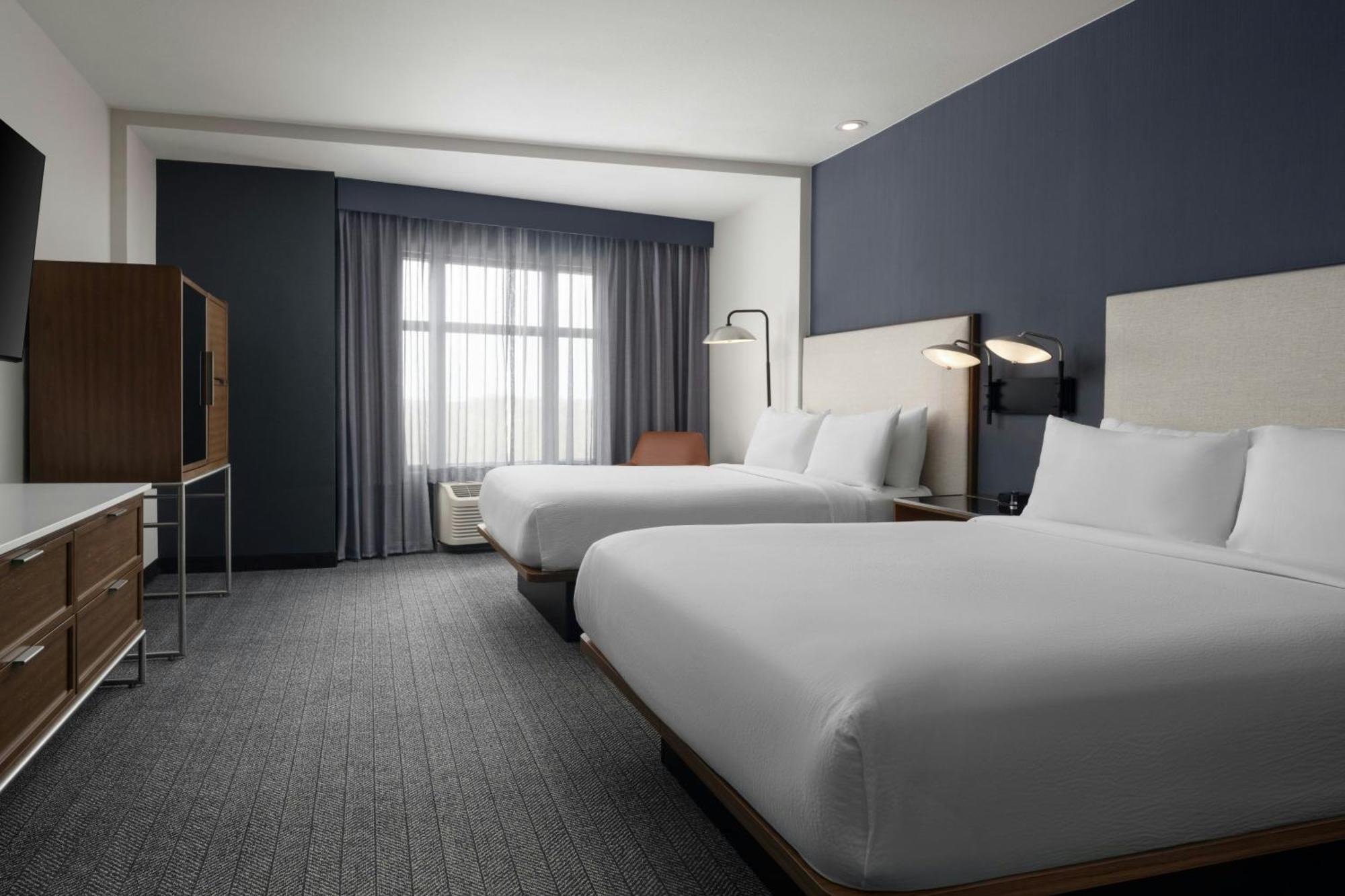 Courtyard By Marriott Dallas Dfw Airport North/grapevine Hotel