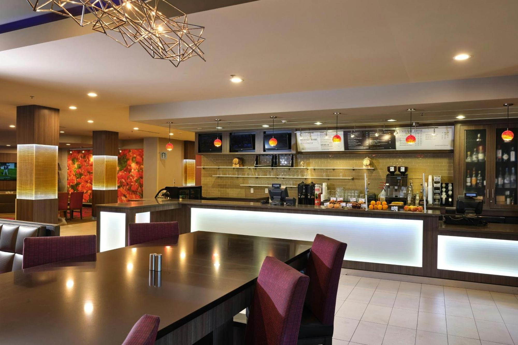 Courtyard By Marriott Dallas Dfw Airport North/grapevine Hotel 3*