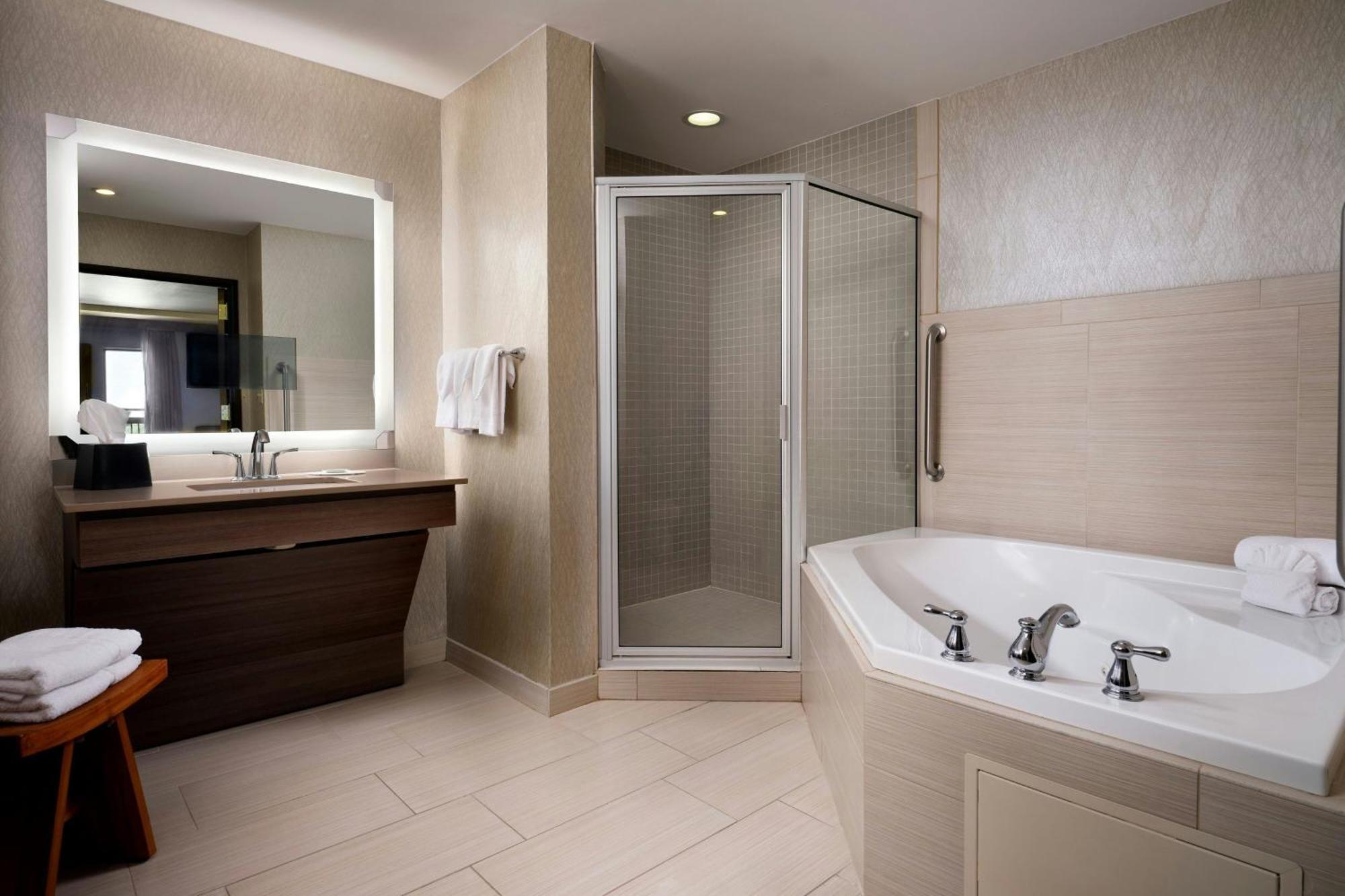 Courtyard By Marriott Dallas Dfw Airport North/grapevine Hotel 3*