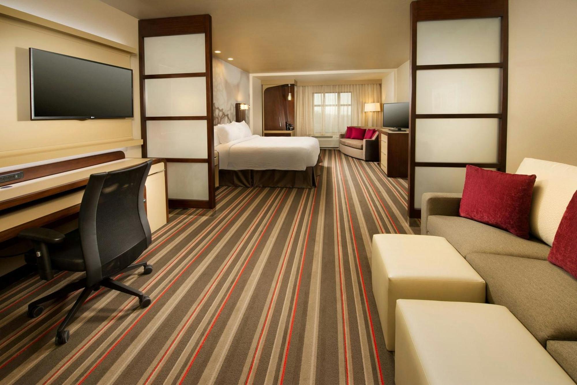 Courtyard By Marriott Dallas Dfw Airport North/grapevine Grapevine