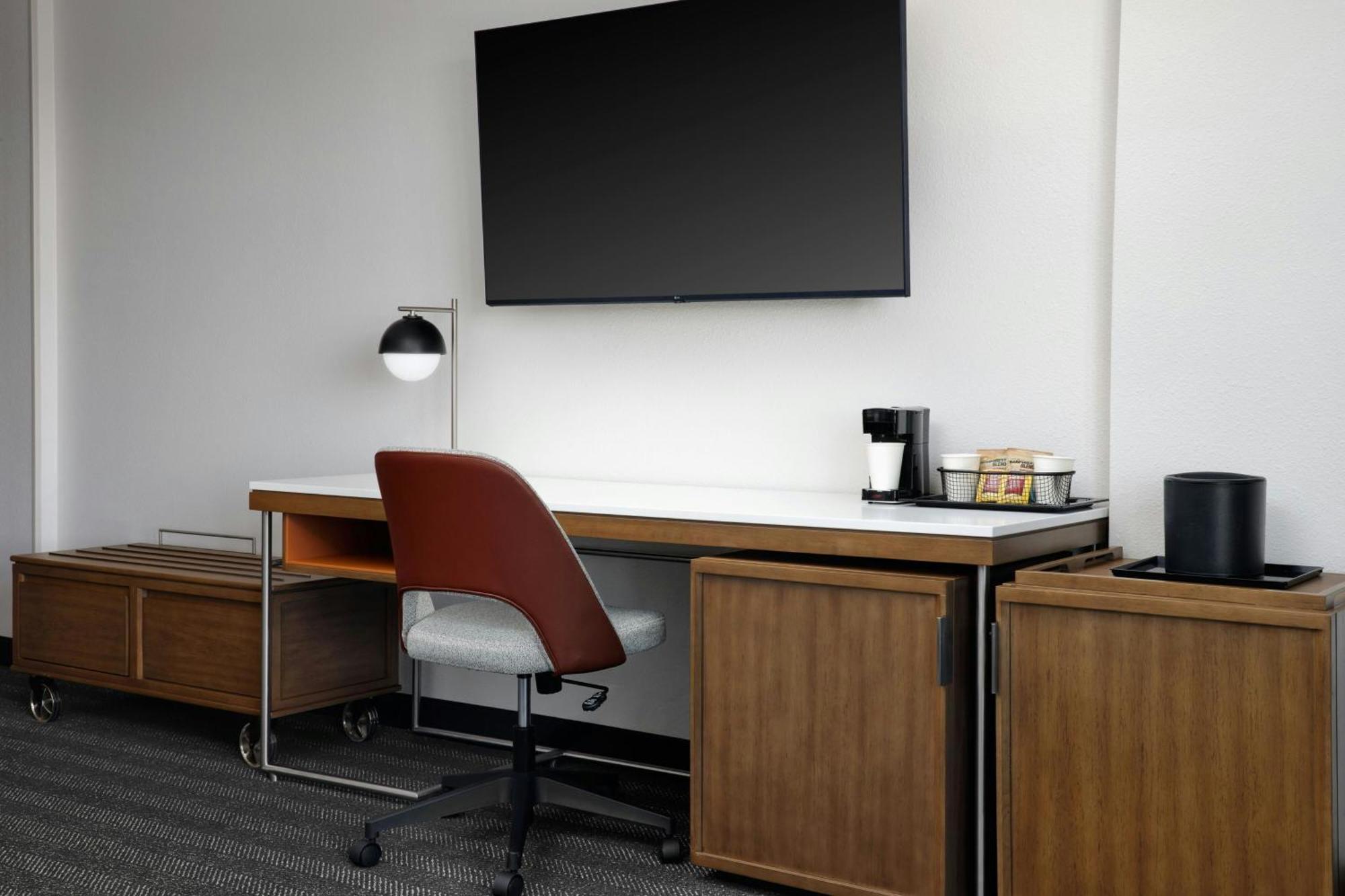 Courtyard By Marriott Dallas Dfw Airport North/grapevine